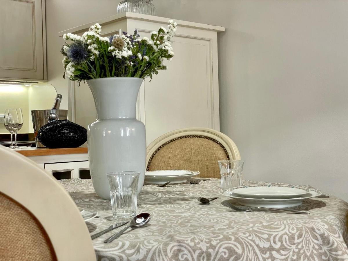 Santa Caterina: Charming Apartment เตรวิโซ ภายนอก รูปภาพ