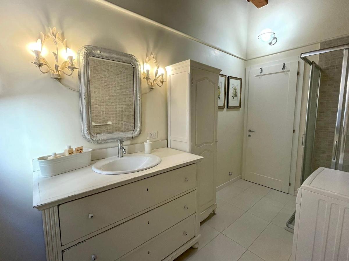 Santa Caterina: Charming Apartment เตรวิโซ ภายนอก รูปภาพ