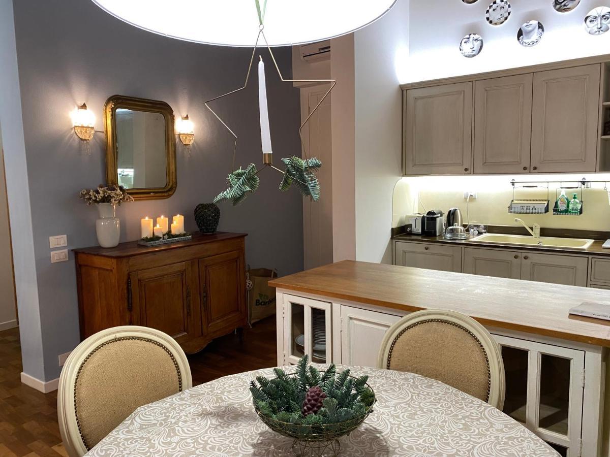 Santa Caterina: Charming Apartment เตรวิโซ ภายนอก รูปภาพ