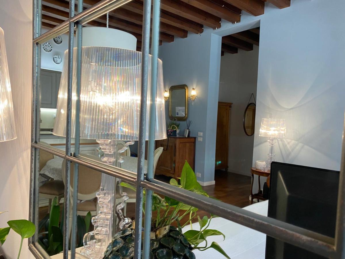 Santa Caterina: Charming Apartment เตรวิโซ ภายนอก รูปภาพ