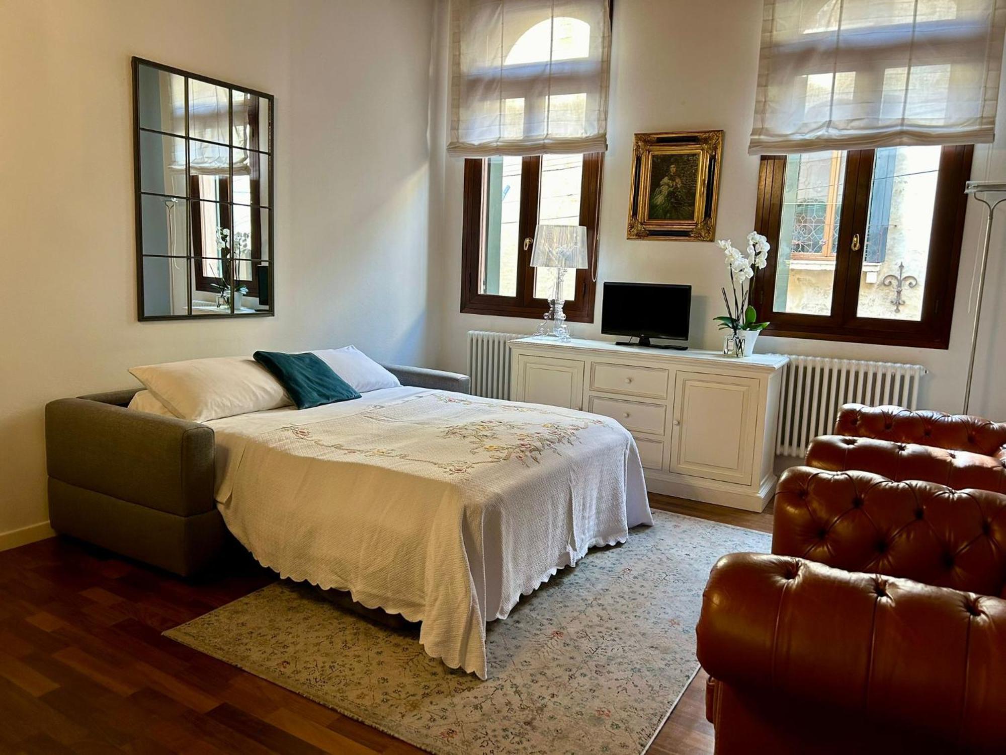 Santa Caterina: Charming Apartment เตรวิโซ ภายนอก รูปภาพ